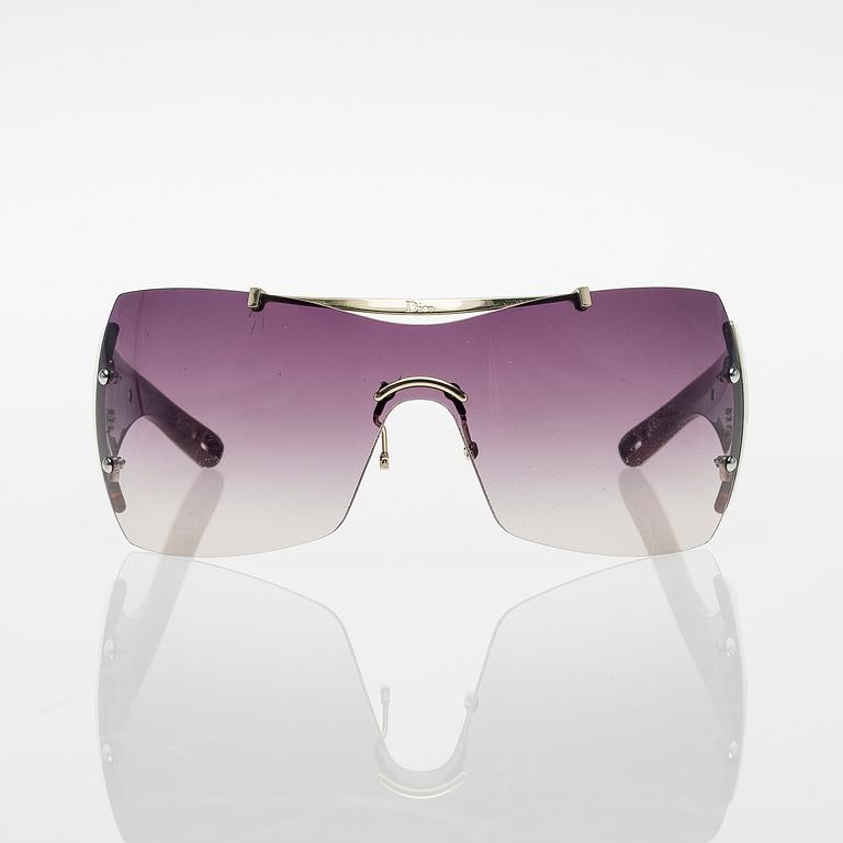 AURINKOLASIT, Christian Dior.
