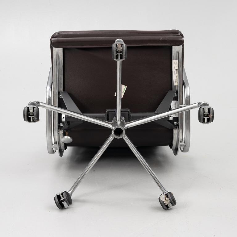 Charles & Ray Eames, kontorsstol, "Soft Pad Chair EA 219, high backrest", Hermen Miller, 2000-tal.