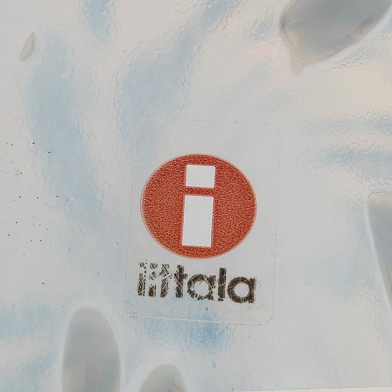 Oiva Toikka, An annual bird and egg 2013, 'Mistle Trush', signed O. Toikka Nuutajärvi 2013.