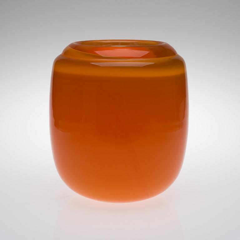 TIMO SARPANEVA, BOWL. Heals.  Sign. Timo Sarpaneva Iittala. Made c. 1967.