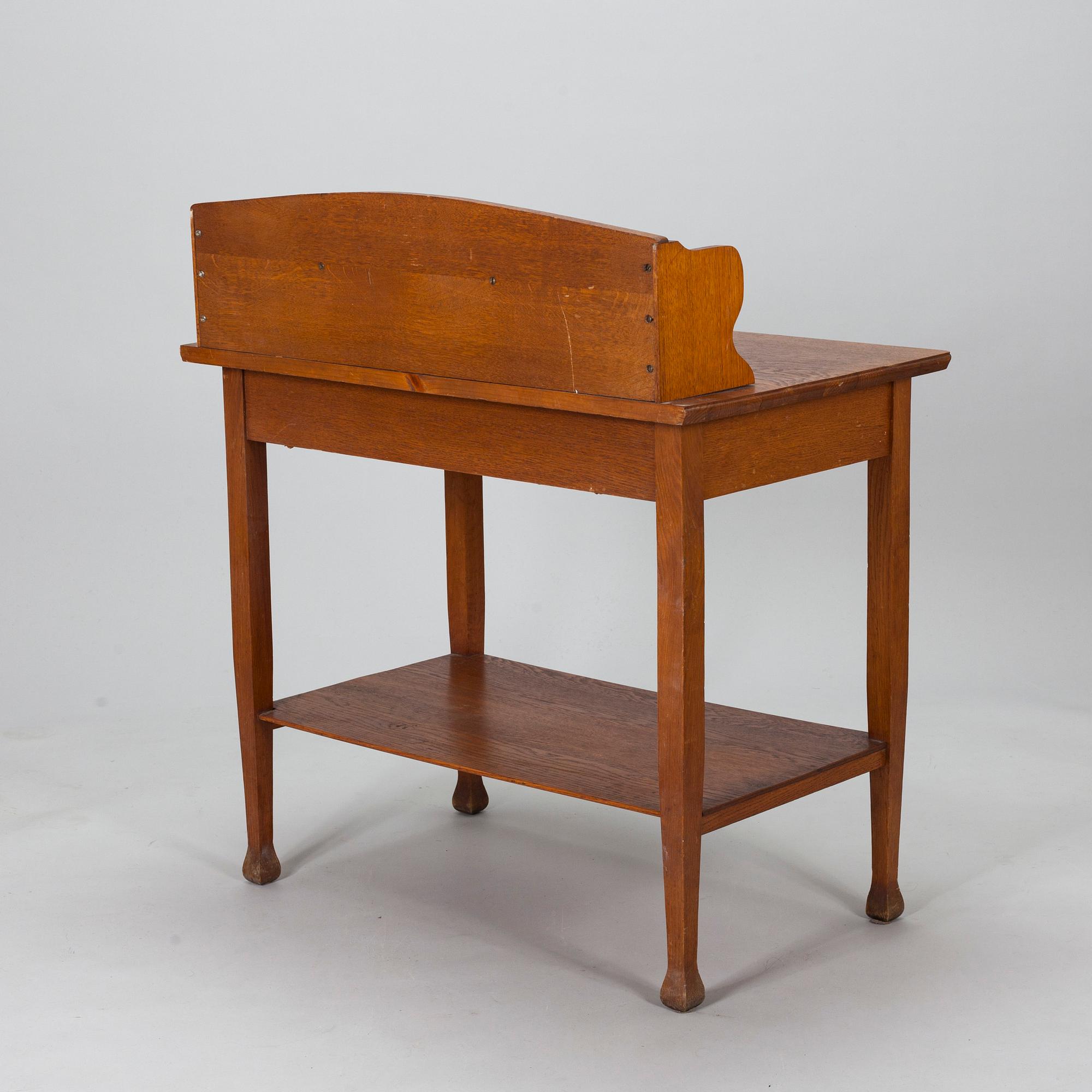 A 20th century sideboard / washstand.