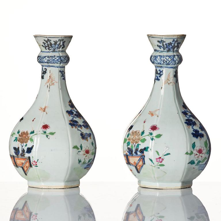 A pair famille rose vases and a serving dish, Qing dynasty, Qianlong (1736-95).