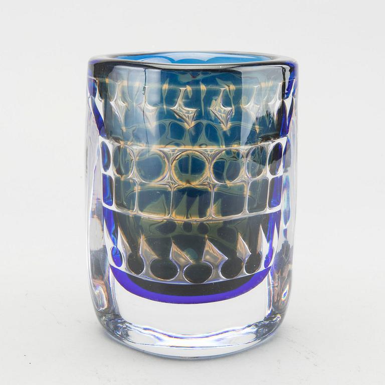 INGEBORG LUNDIN, vas, glas, ariel, Orrefors, signerad.