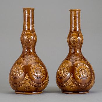 VASER ett par. Flintgods, Höganäs, 1800-talets slut.