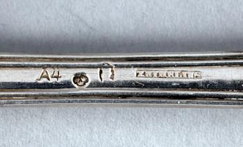 MATSKEDAR, 9 st, silver, "Engelsk snäck", flertal mästare, bla Adolf Zethelius, Stockholm. 1800-tal.