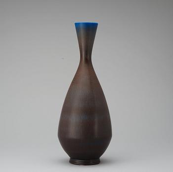 A Berndt Friberg stoneware vase, Gustavsberg Studio 1964.