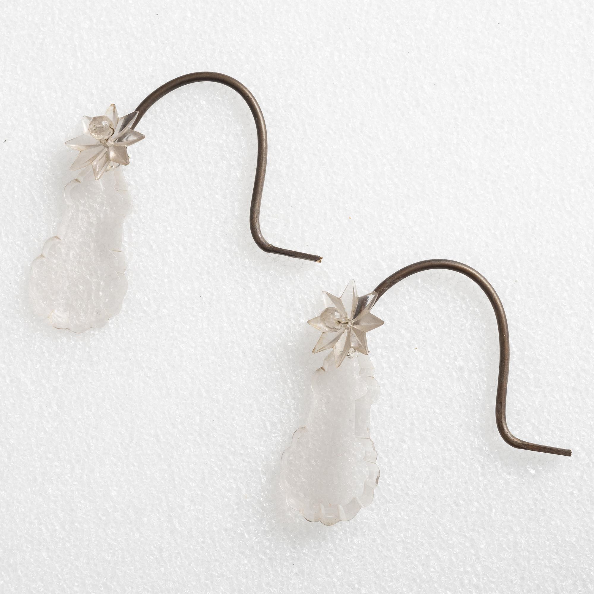 A Rococo style chandelier, early 20th century.