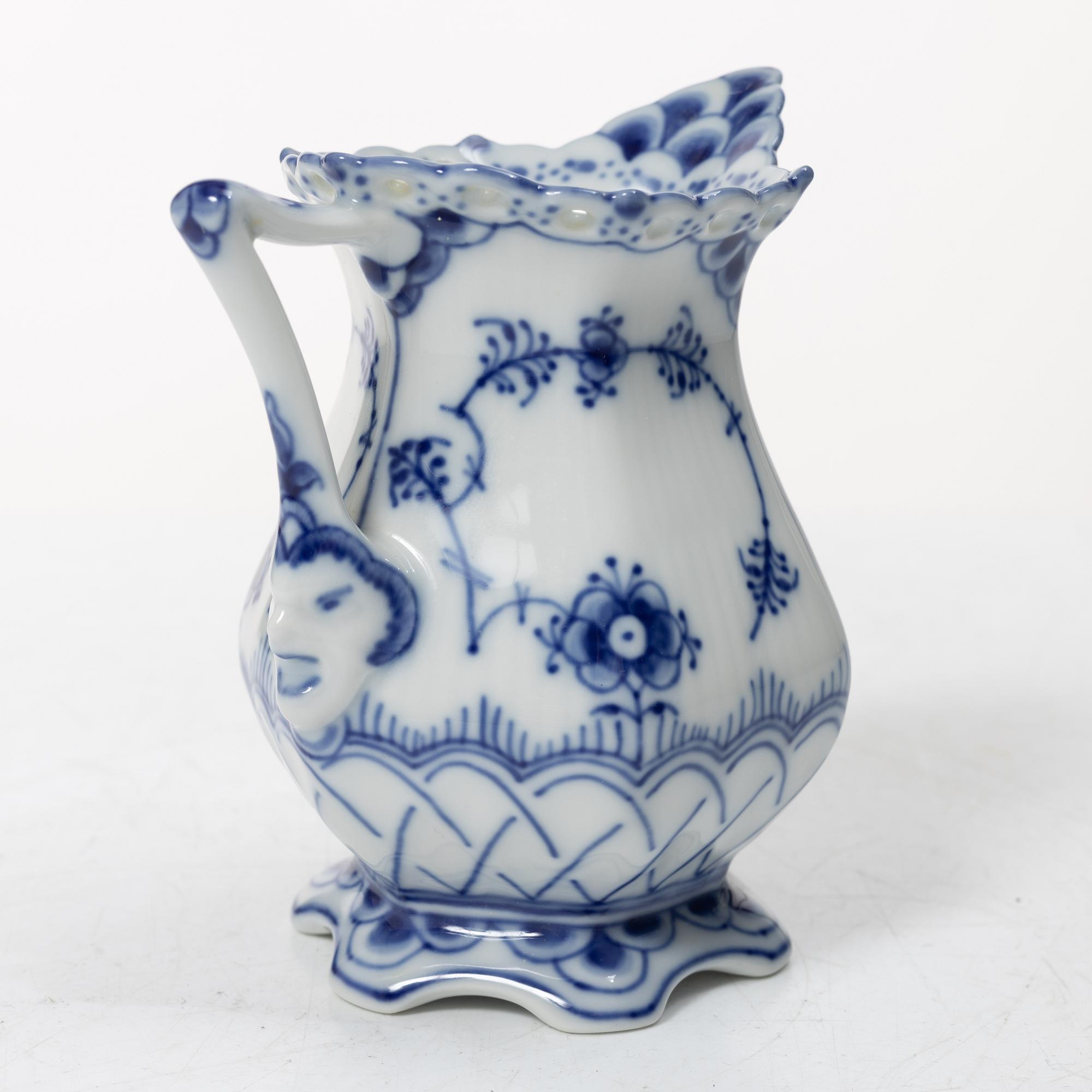 Royal Copenhagen, kaffeservis, 11 delar, porslin, "Musselmalet", mestadels helblonde, Danmark,