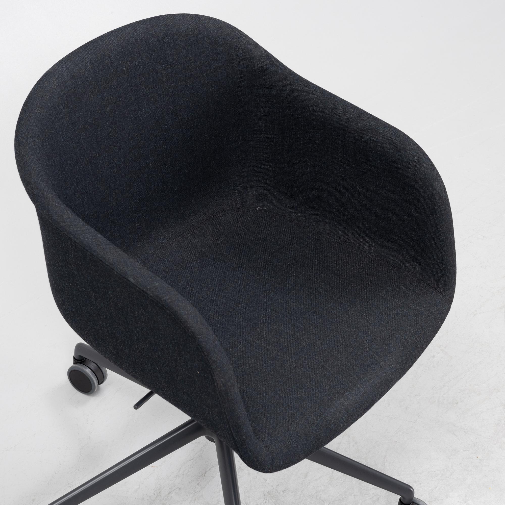 Iskos-Berlin, a 'Fiber' swivel office chair, Muuto.