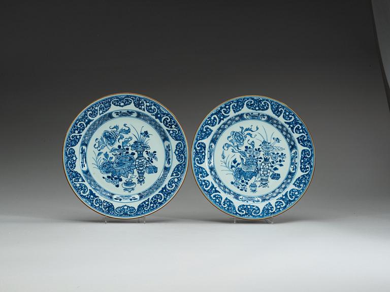 FAT, fyra stycken, porslin. Qing dynastin, Qianlong (1736-95).