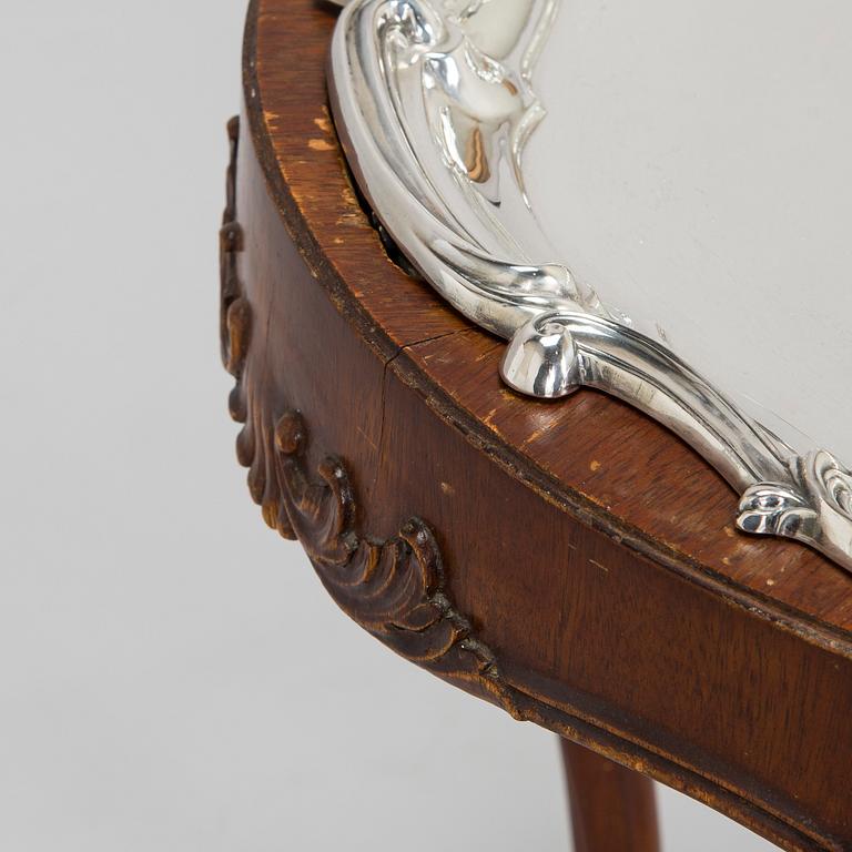 Brickbord, sterlingsilver och mahognyfaner, Mappin & Webb, London 1912, stommen av Paul Boman.