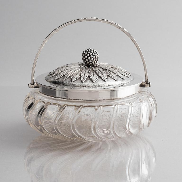 Fabergé, skål, silver och slipat glas, Ryssland, troligen omkring sekelskiftet 1900.