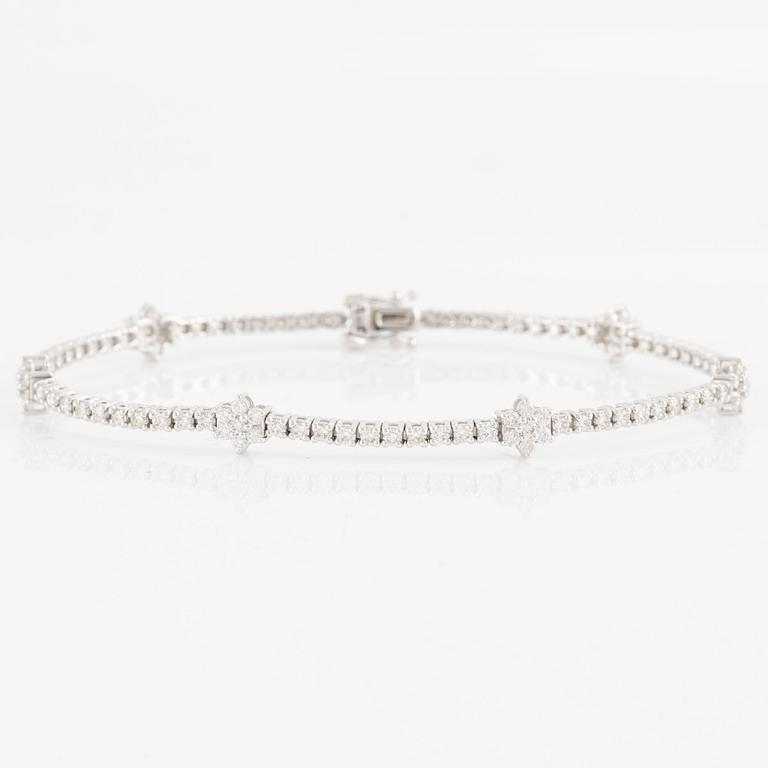 Bracelet, 18K white gold with brilliant-cut diamonds.