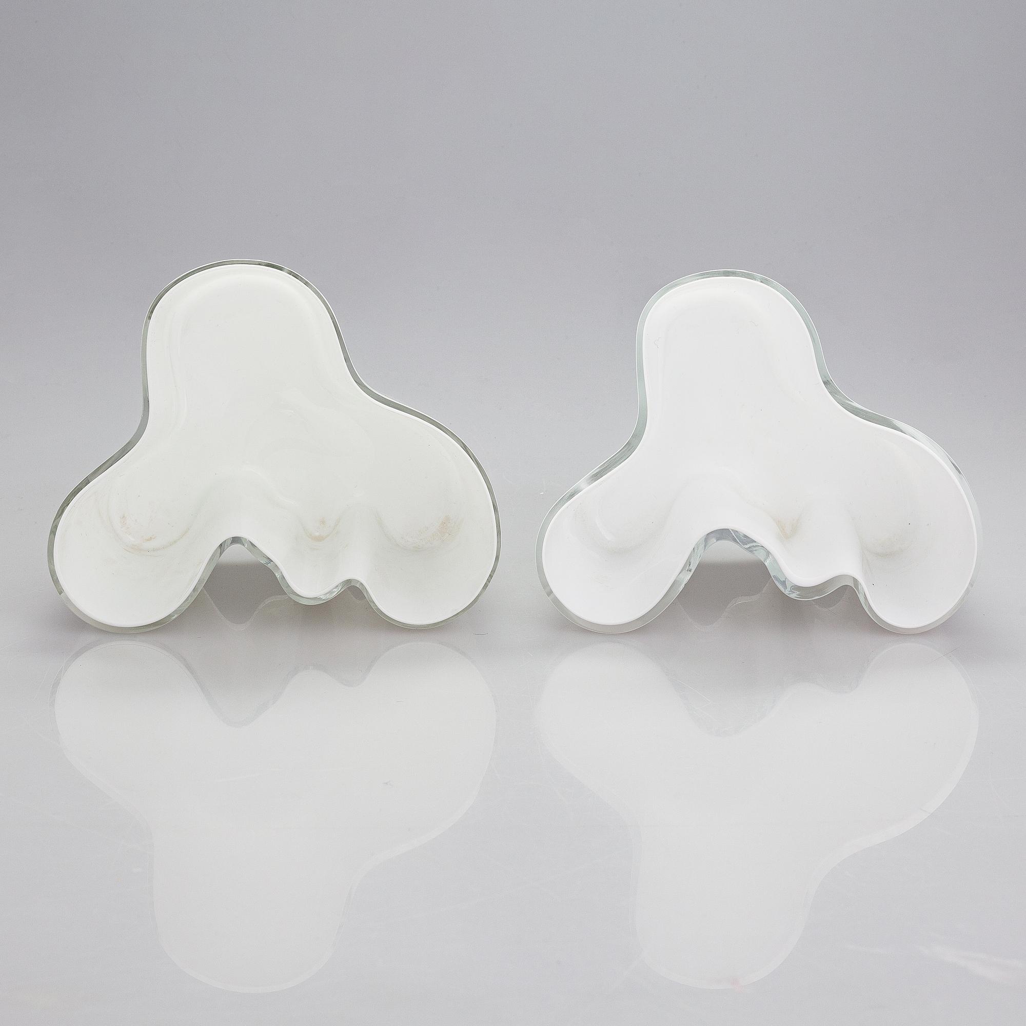 Alvar Aalto, Two '3030' vases signed Alvar AAlto.