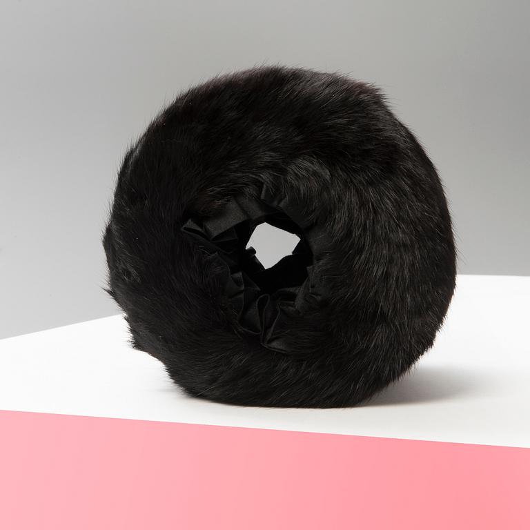 MUFF med KARTONG, Bisam, 1920-30-tal.