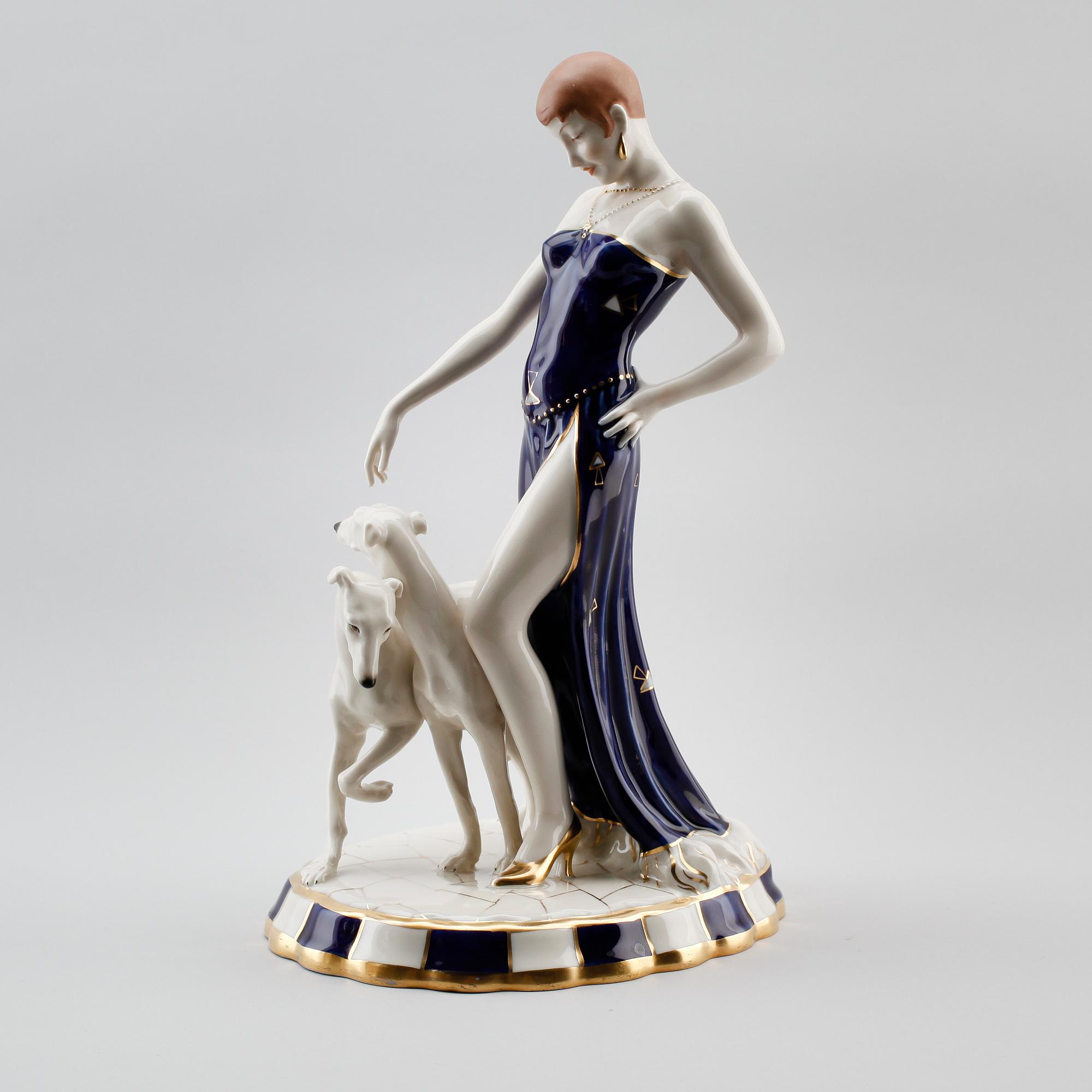 FIGUR, porslin, Royal Dux, 1900-talets mitt.