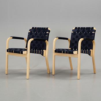 KARMSTOLAR, ett par. Modell 45, Alvar Aalto, Artek.
