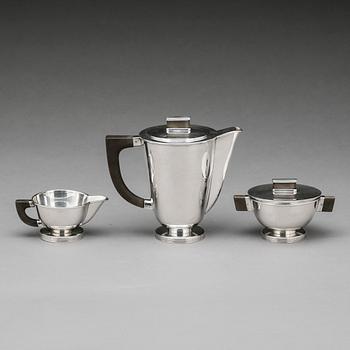 KAFFESERVIS, 3 delar silver. W A Bolin. 1933 resp. 1932. Vikt totalt ca 831 gram.