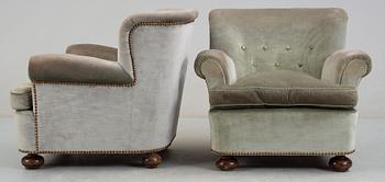 FÅTÖLJER, ett par, 1940-tal.