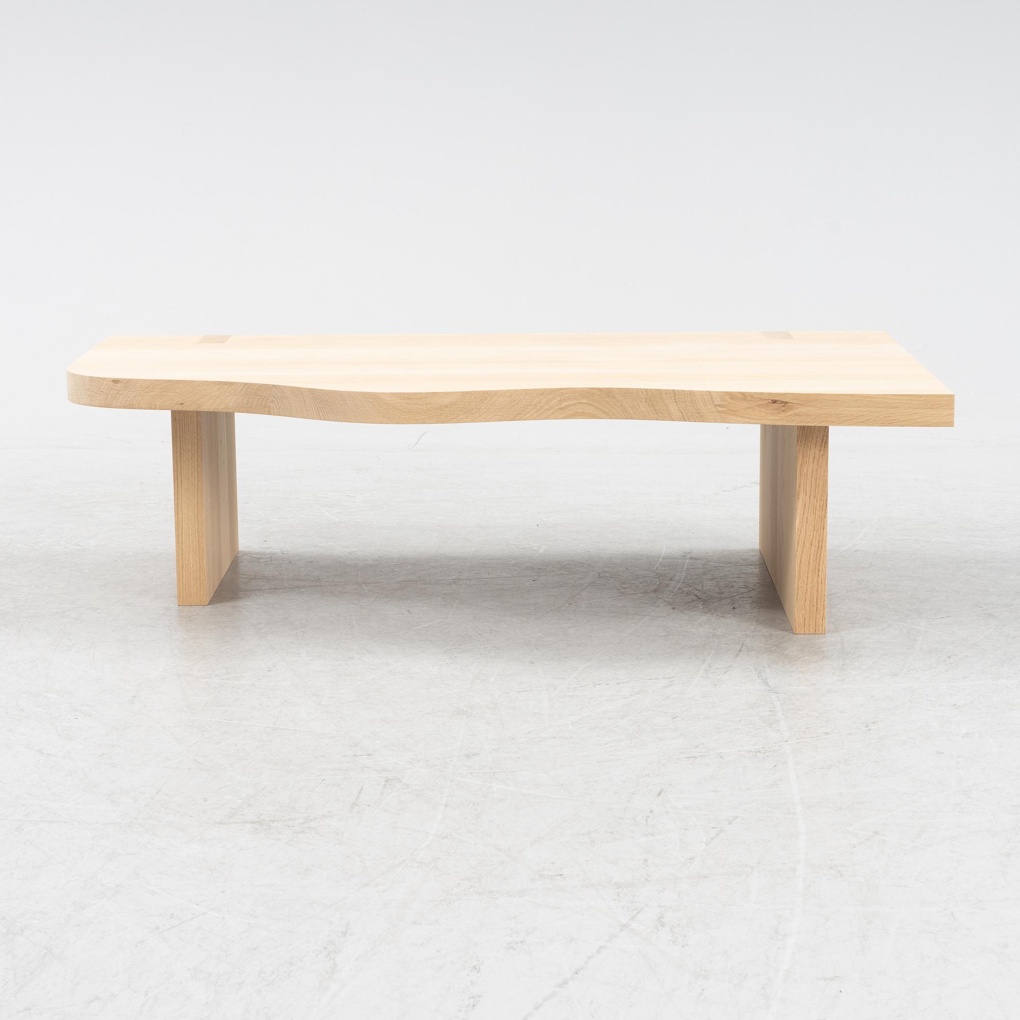 Axel Wannberg, a "Wave" table, first edition, executed by Lind Snickeri for Layered, 21sr century.