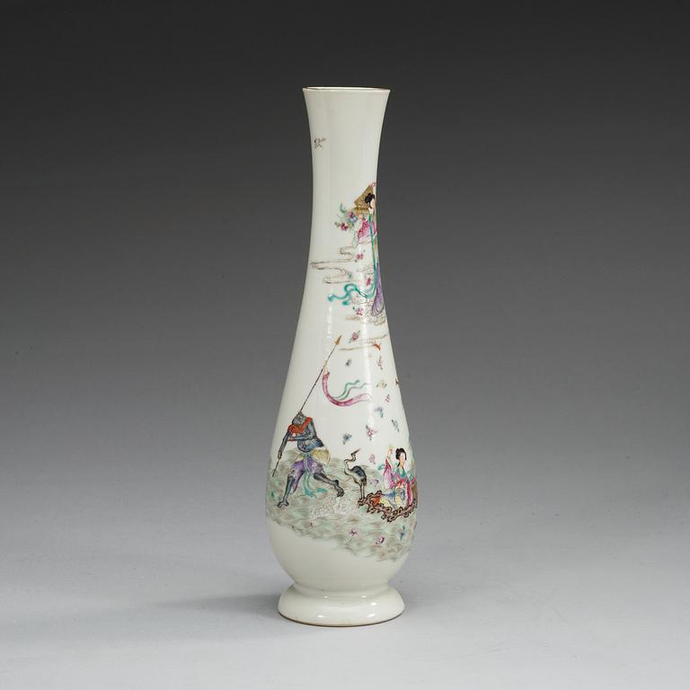 A famille rose vase, Republic, first half of 20th Century with Qianlong seal mark.