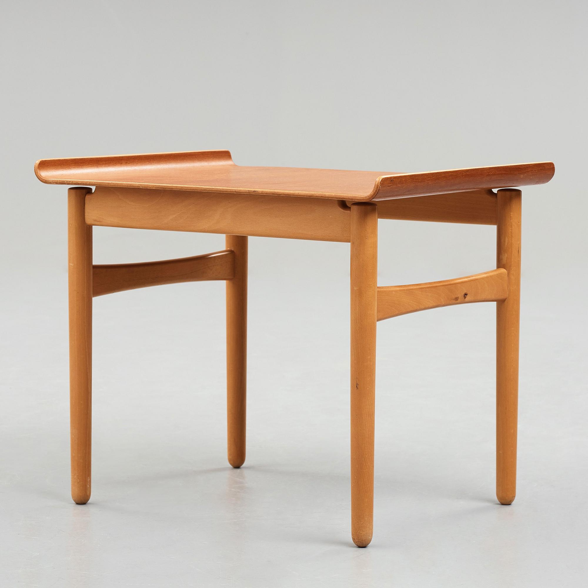 HANS J WEGNER, "Skalsæt", soffa, stol och bord, Fritz Hansen, Danmark 1950-tal.