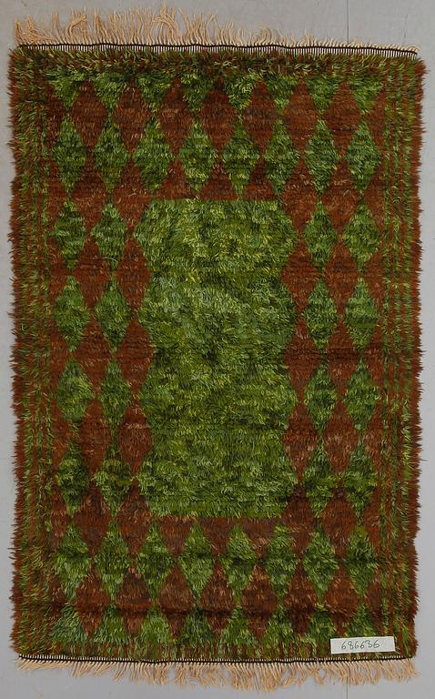 MATTA, rya. 200 x 130 cm.
