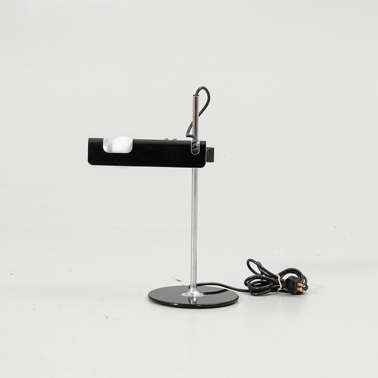 Joe Colombo, Table lamp, “Spider”, Oluce, Italy.