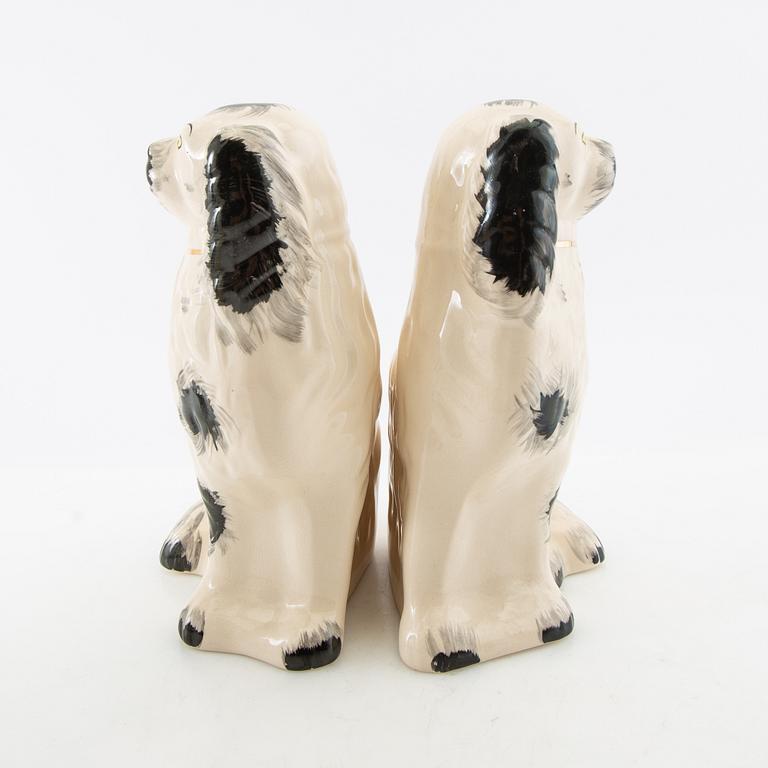 Figurines 4 pcs 20th century porcelain and plaster.
