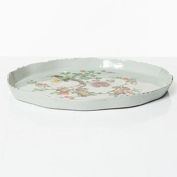 A Chinese famille rose porcelain tray, 20th century.