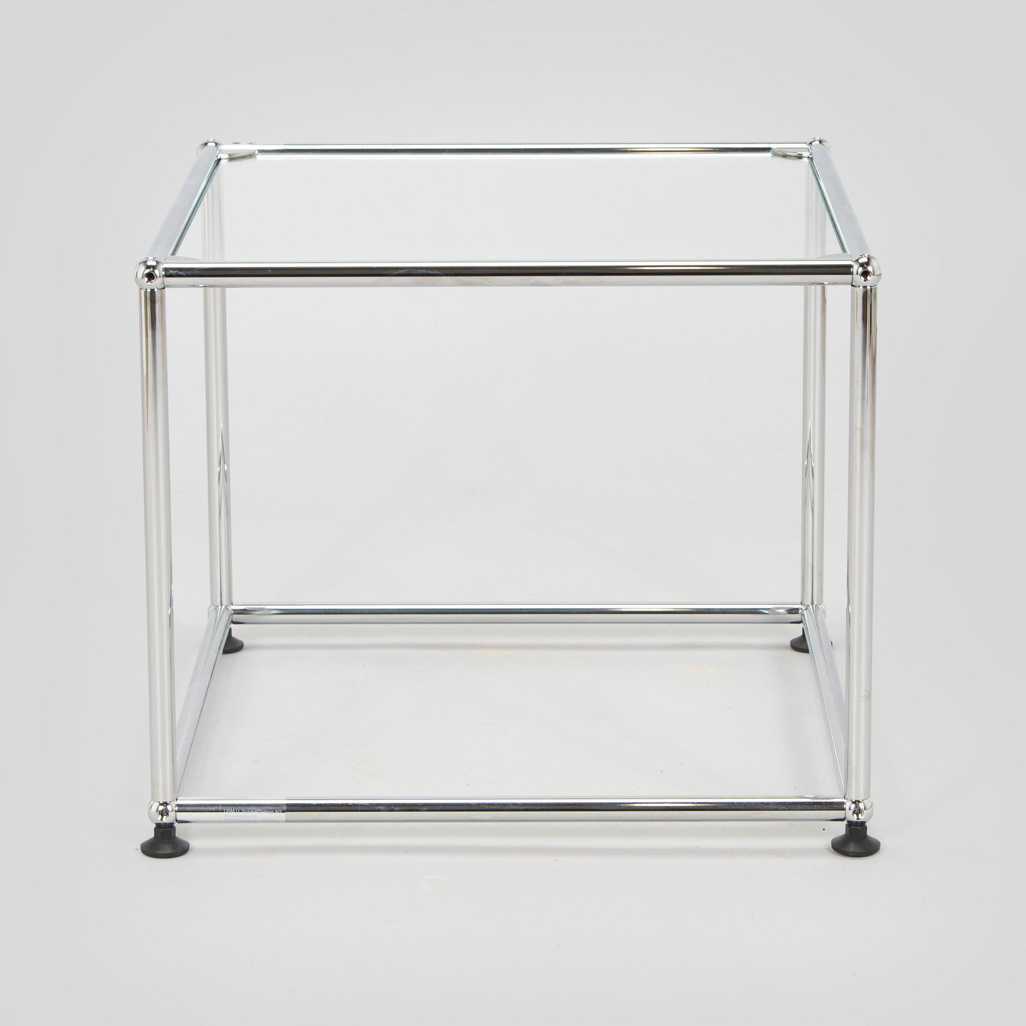 USM Haller, sidobord 2000-tal.