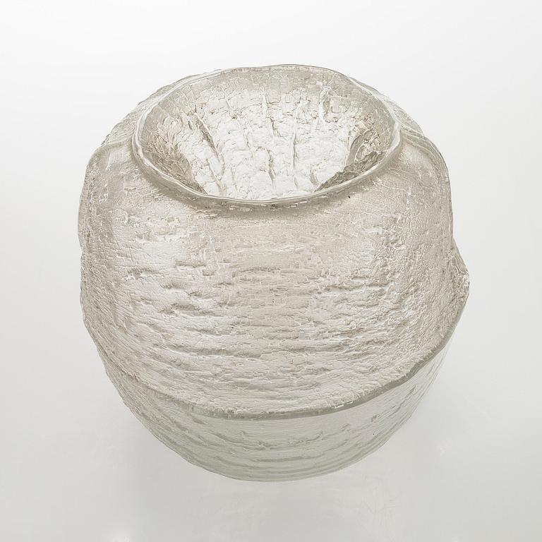 Timo Sarpaneva, vase, from the Finlandia series for Iittala, unsigned.