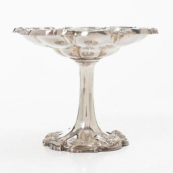 Christian Hammer, liten uppsatsskål, silver, Stockholm 1857. Nyrokoko.