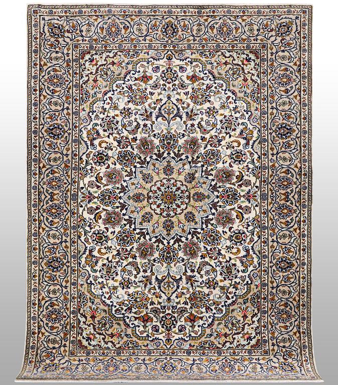 A rug, Kashan, ca 210 x 138 cm.