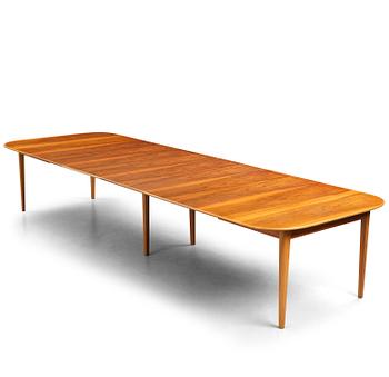 113. Josef Frank, a dining table, model B 947, Svenskt Tenn, pre 1985.