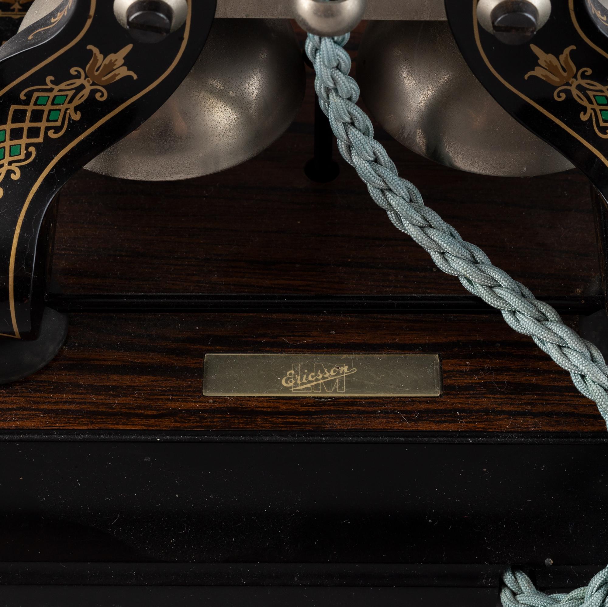 A 1990s table telephone "Taxen" by LM Ericsson.