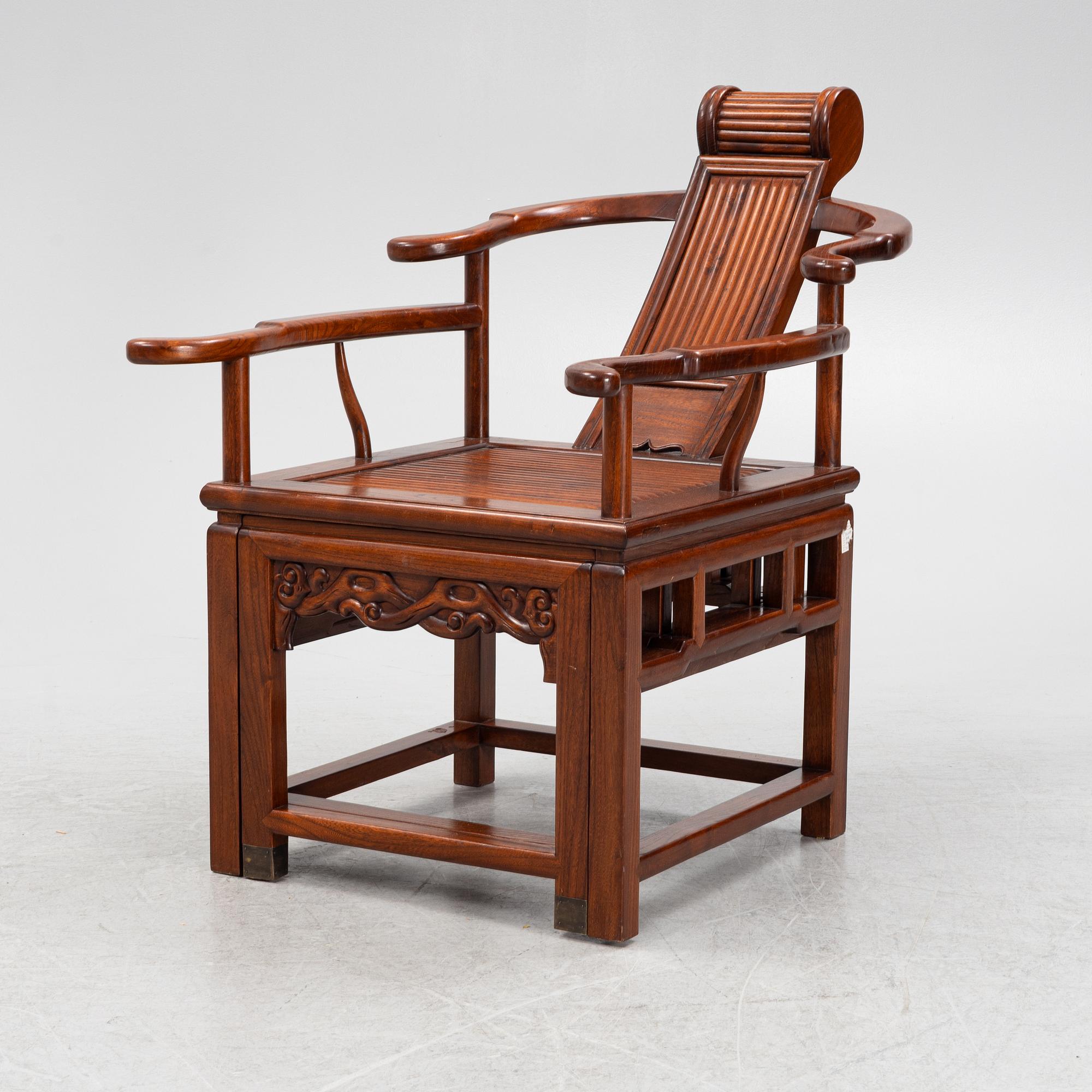 A hardwood resting chair, 20th century.