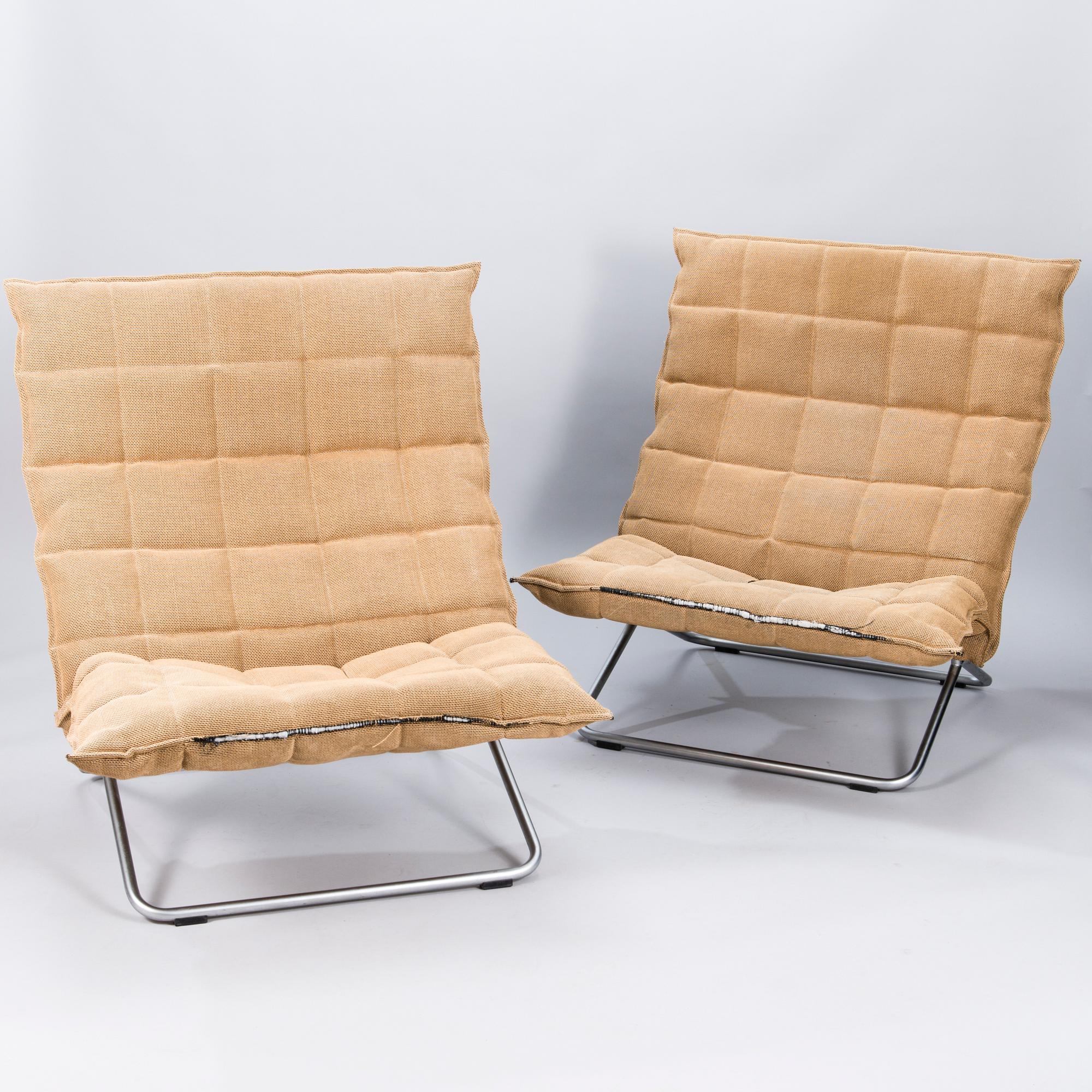 HARRI KOSKINEN, STOLAR, ett par, K Chair, Woodnotes, Finland.