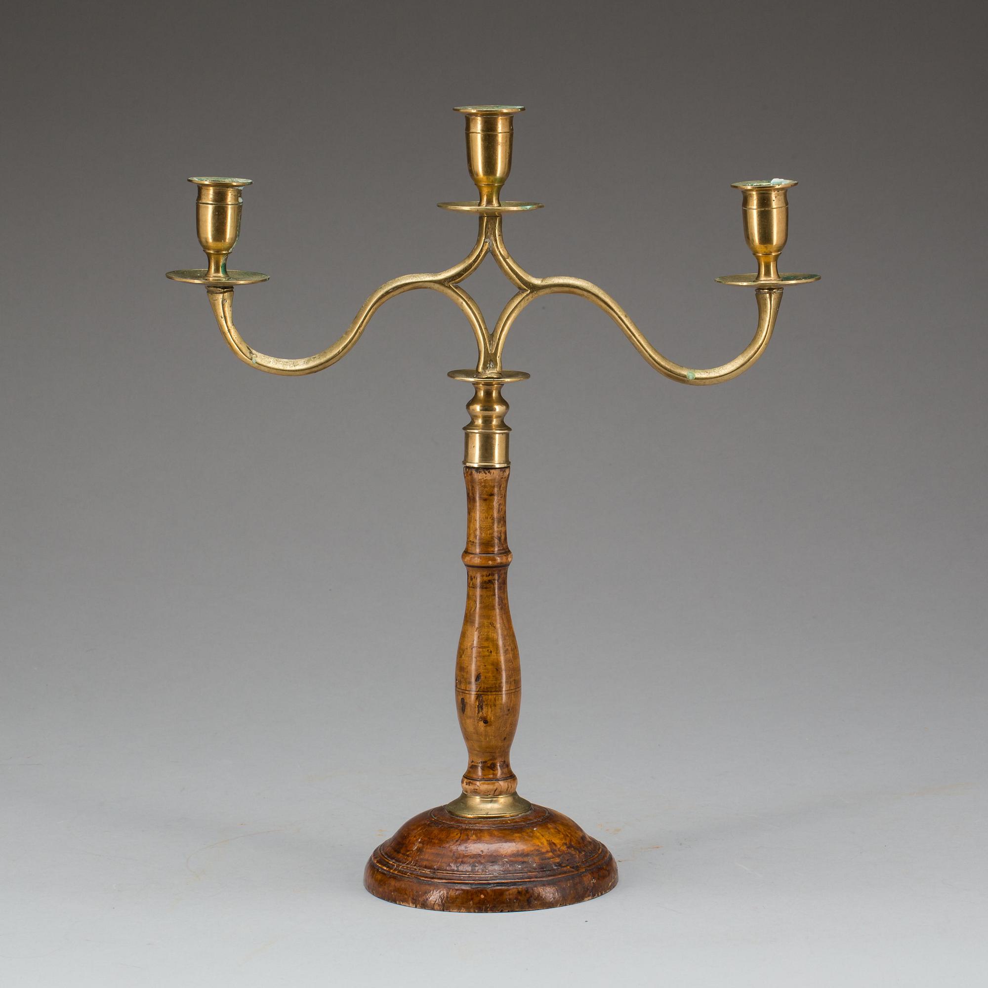 KANDELABER, mässing och masurbjörk, 1800-talets mitt.