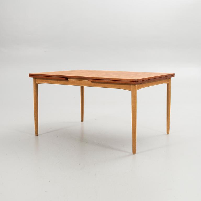 Børge Mogensen, dining table, "Öresund", model 178, mid-20th century.