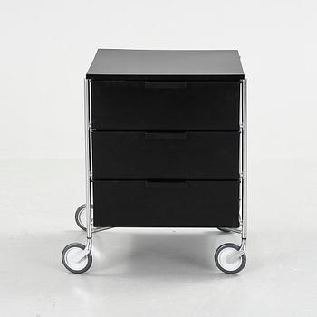 SIDOBORD, Antonio Citterio för Kartell 1990-tal.