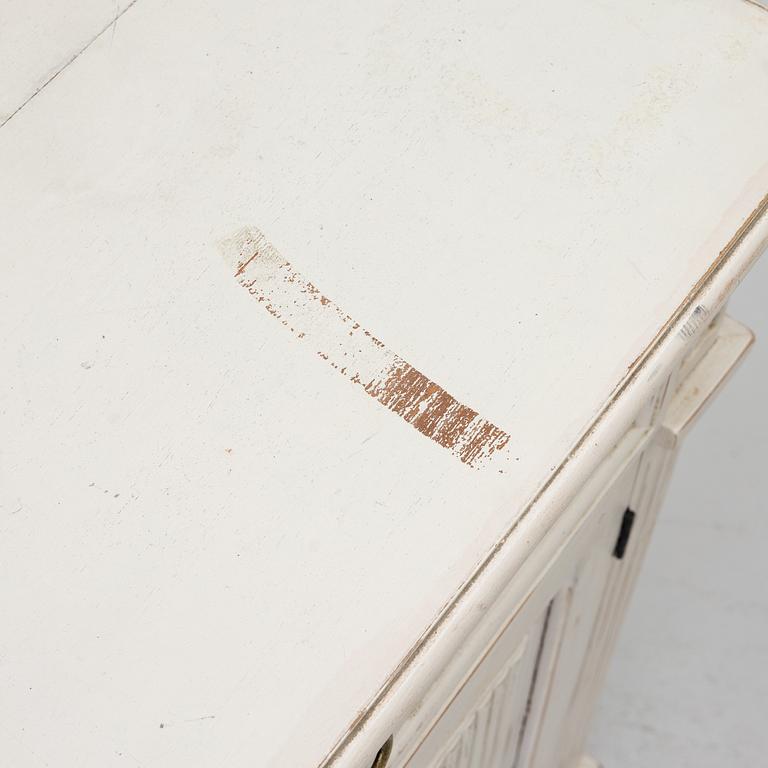 Sideboard, Gustavian style, late 20th century.