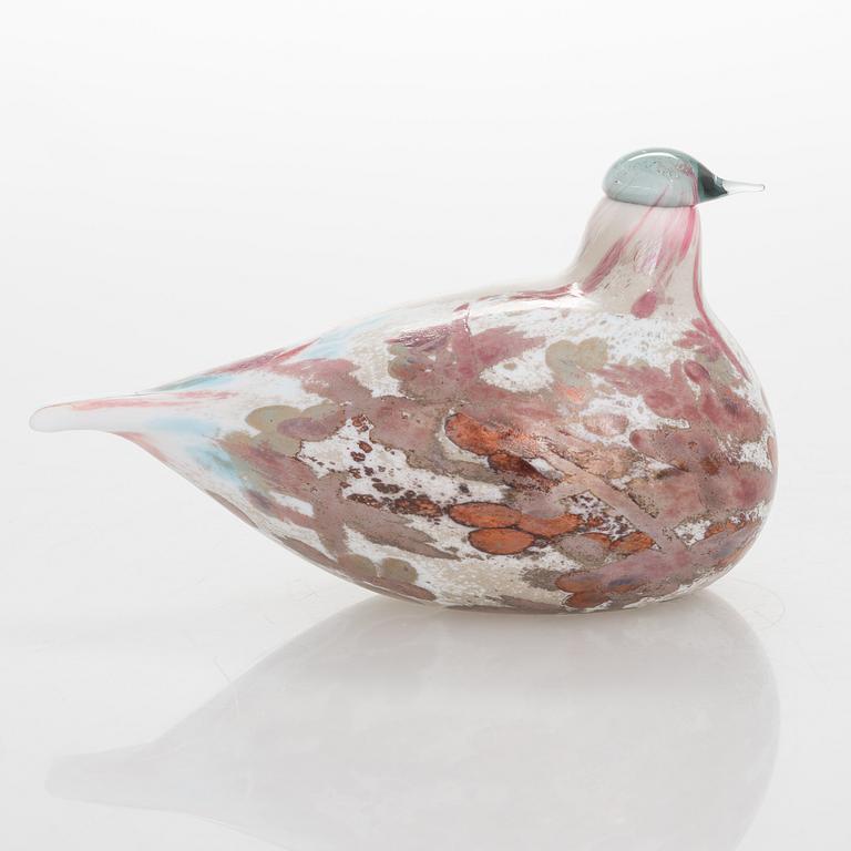 OIVA TOIKKA, An annual glass bird with its egg, year 2008, both signed O. Toikka Nuutajärvi, the egg numbered 474/750.