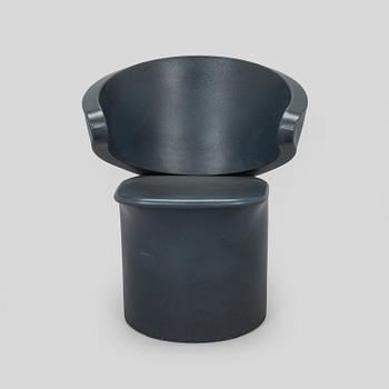 Eero Aarnio, tuoli "Focus" Adelta 2002.