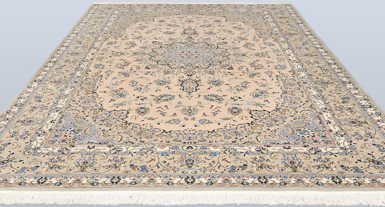 A Keshan carpet, approx. 363 x 244 cm.