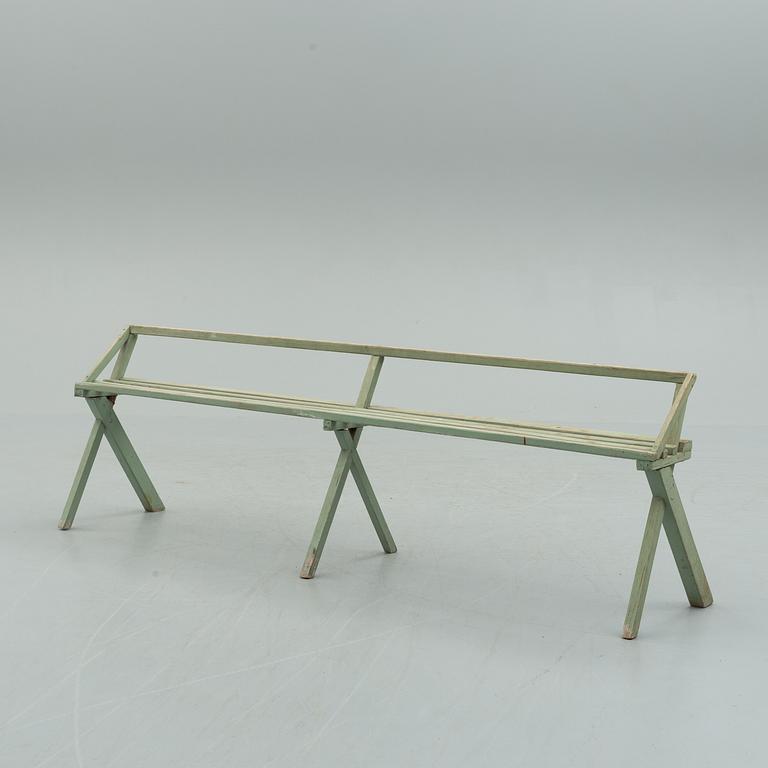 Apainbted pine  plant stand/bench, early 20th Cenntury.