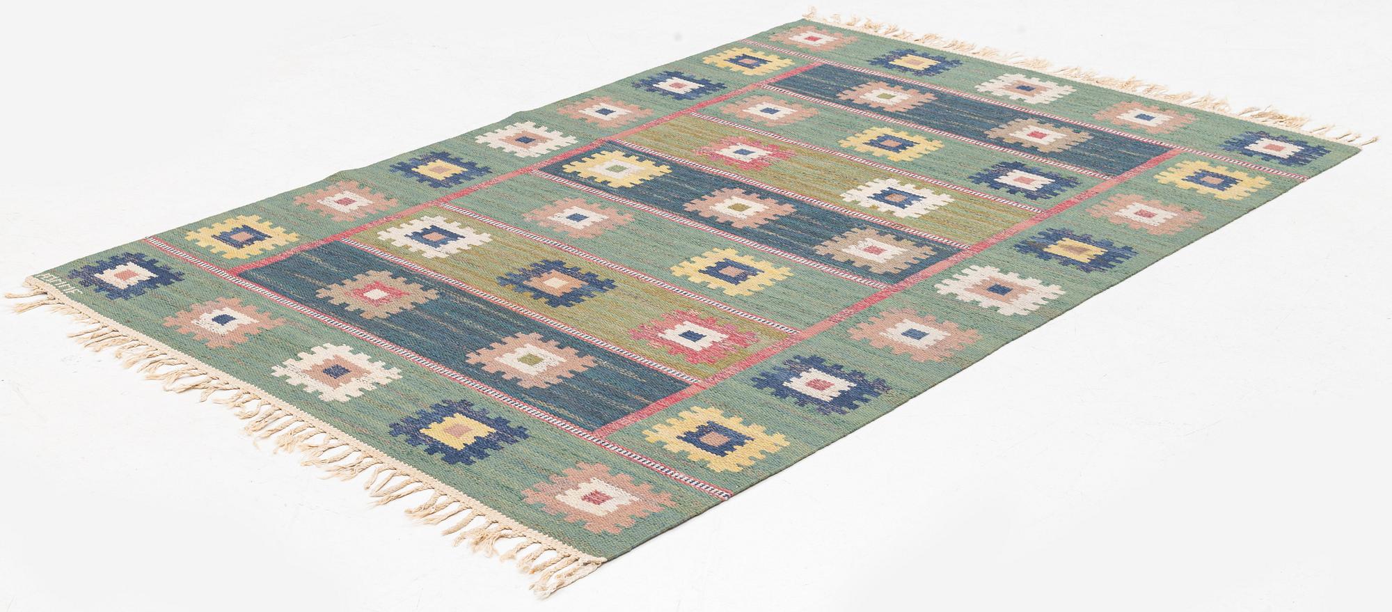 Märta Måås-Fjetterström, matta, "Grön äng", rölakan, ca 221,5 x 151,5 cm, signerad AB MMF.