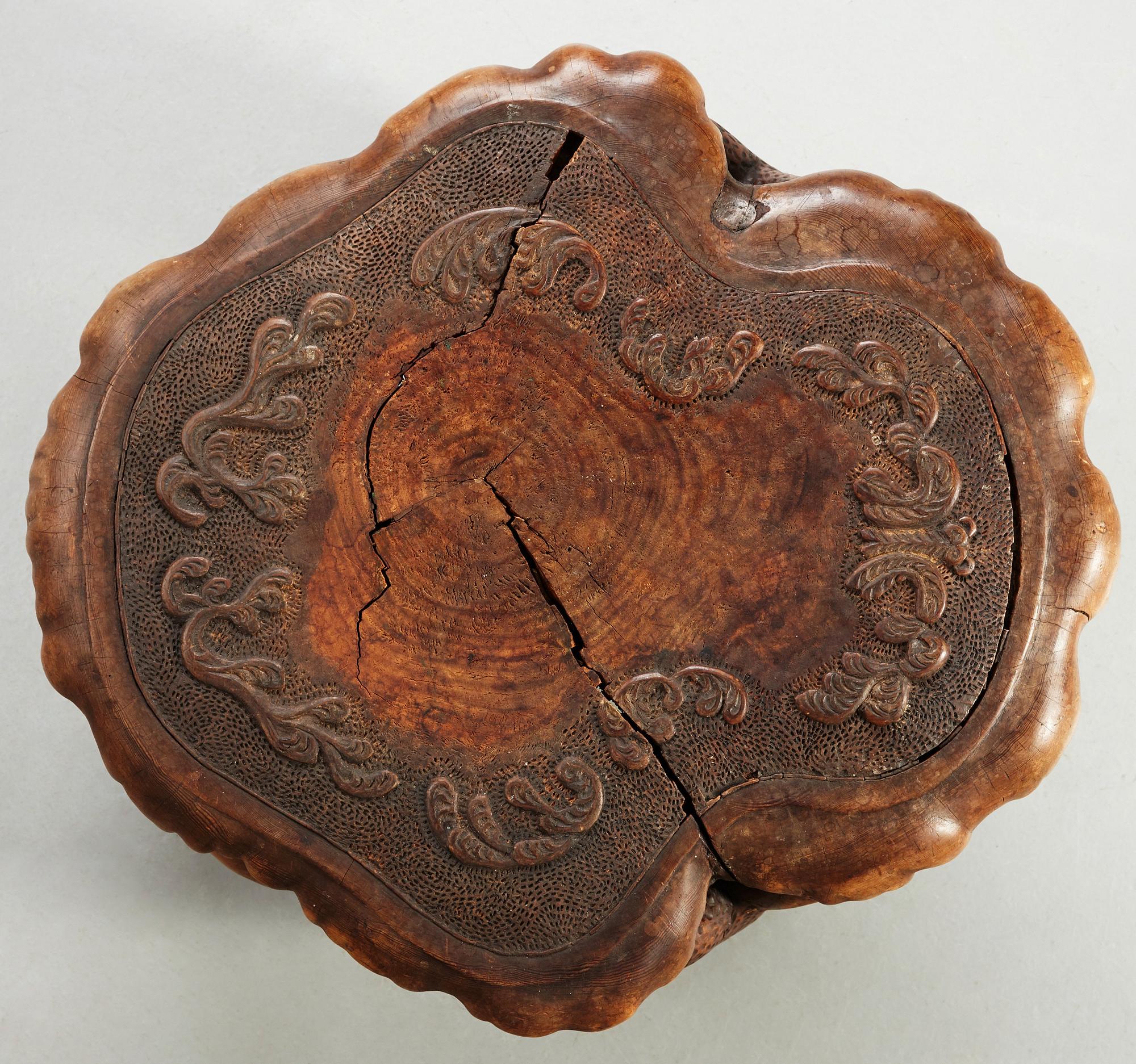 Knut Fjaestad, A Knut Fjaestad Art Nouveau sculptured pine table, Sweden ca 1900.