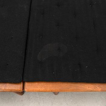 Hans J. Wegner, fåtölj med pall/dagbädd, GE-01 Getama Danmark 1900-talets senare del.