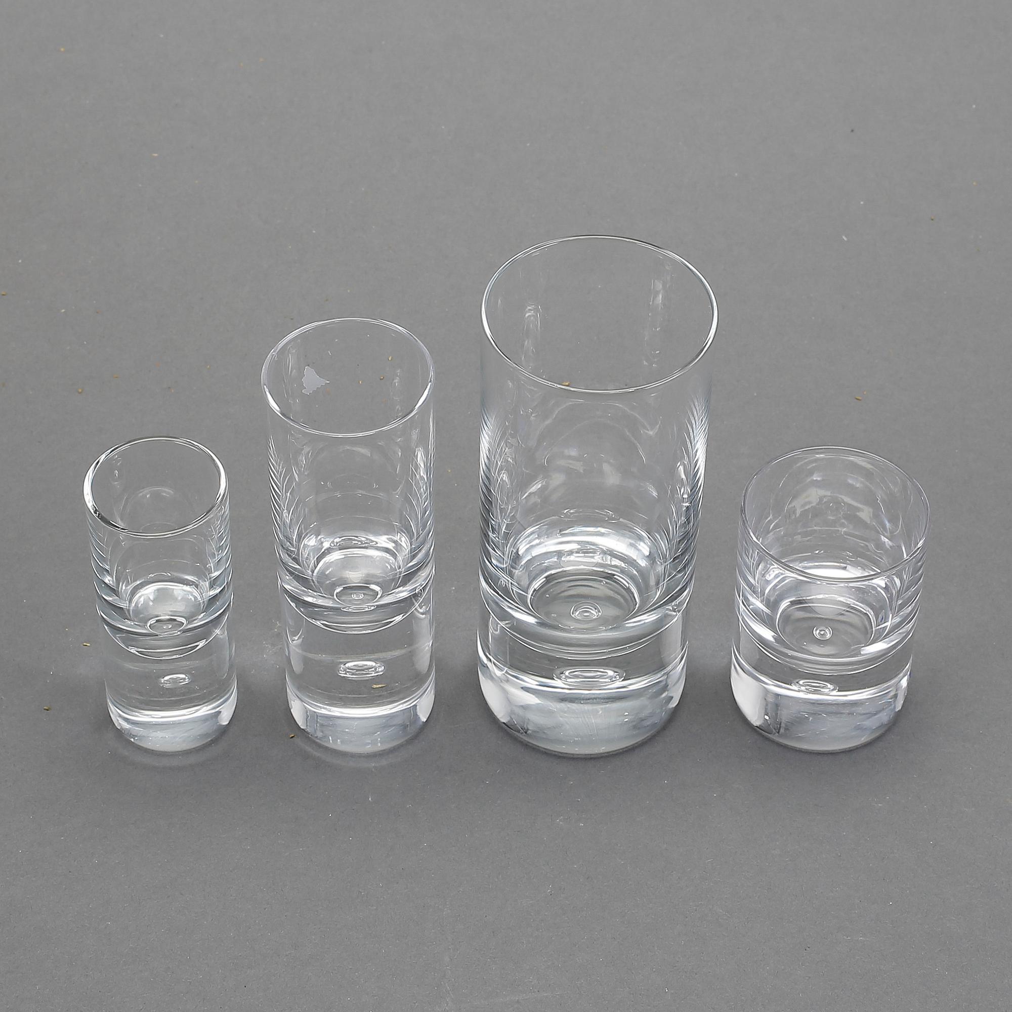 GLASSERVIS, 36 delar, "Pippi", Walter Hickman, Kosta.